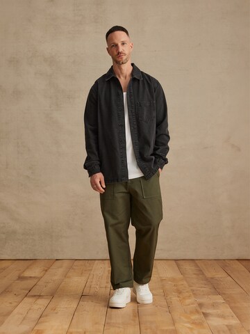 DAN FOX APPAREL Regular Fit Skjorte 'Milo' i sort: forside