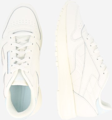 Sneaker bassa 'Classic' di Reebok in bianco