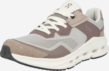 On - Zapatillas deportivas bajas 'Cloudnova Rift' en gris: frente