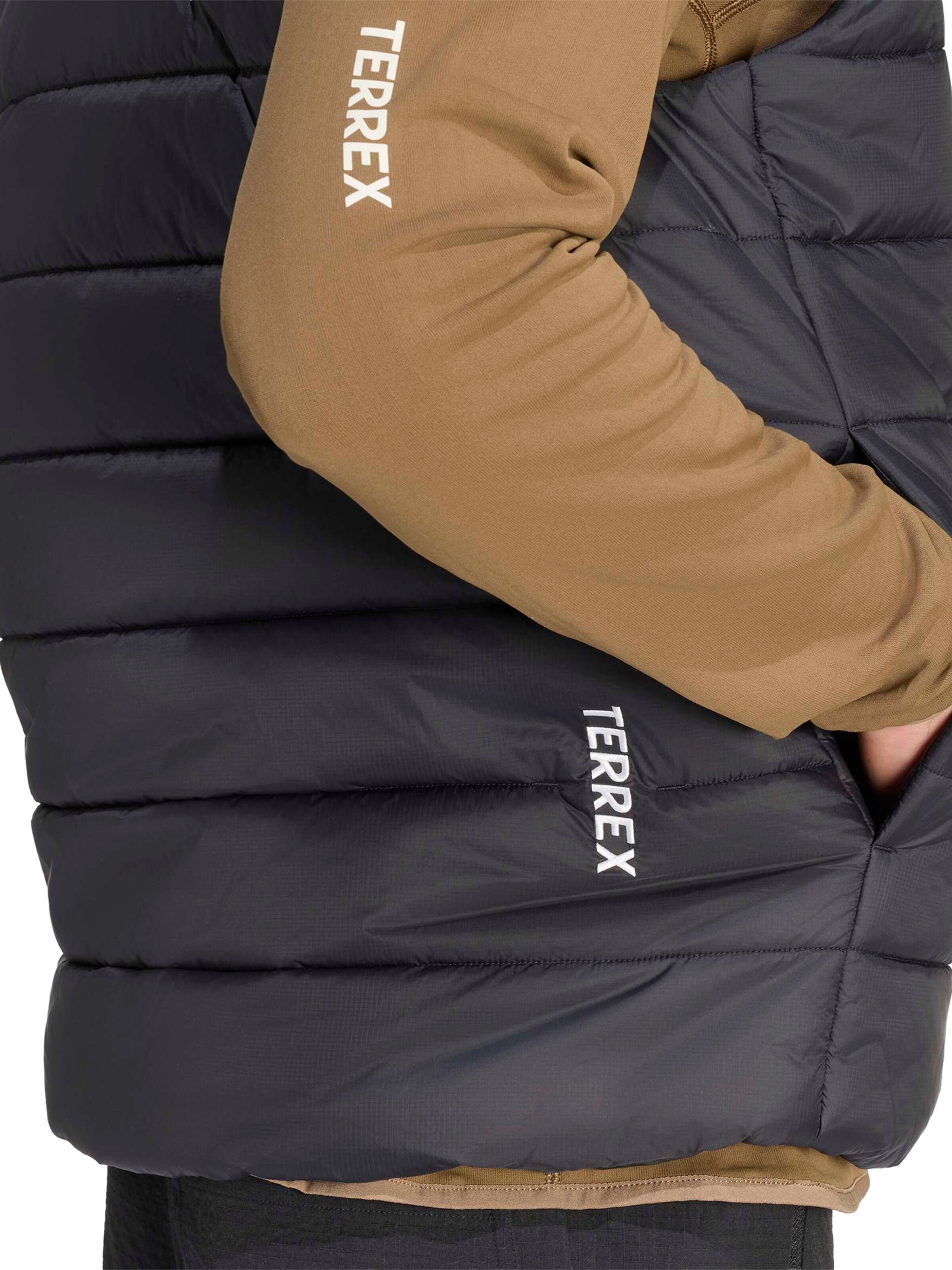 Gilet de sport 'Multi Essentials' ADIDAS TERREX en noir