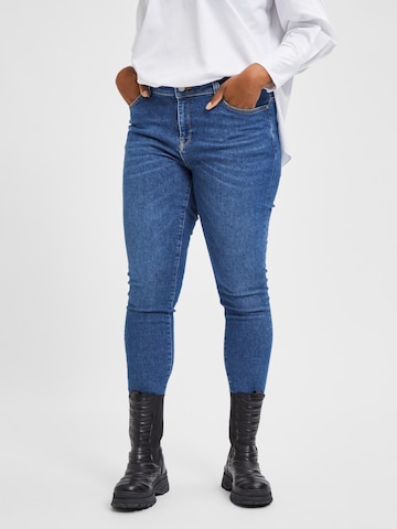 Selected Femme Curve Skinny Jeans 'Tia' in Blue: front