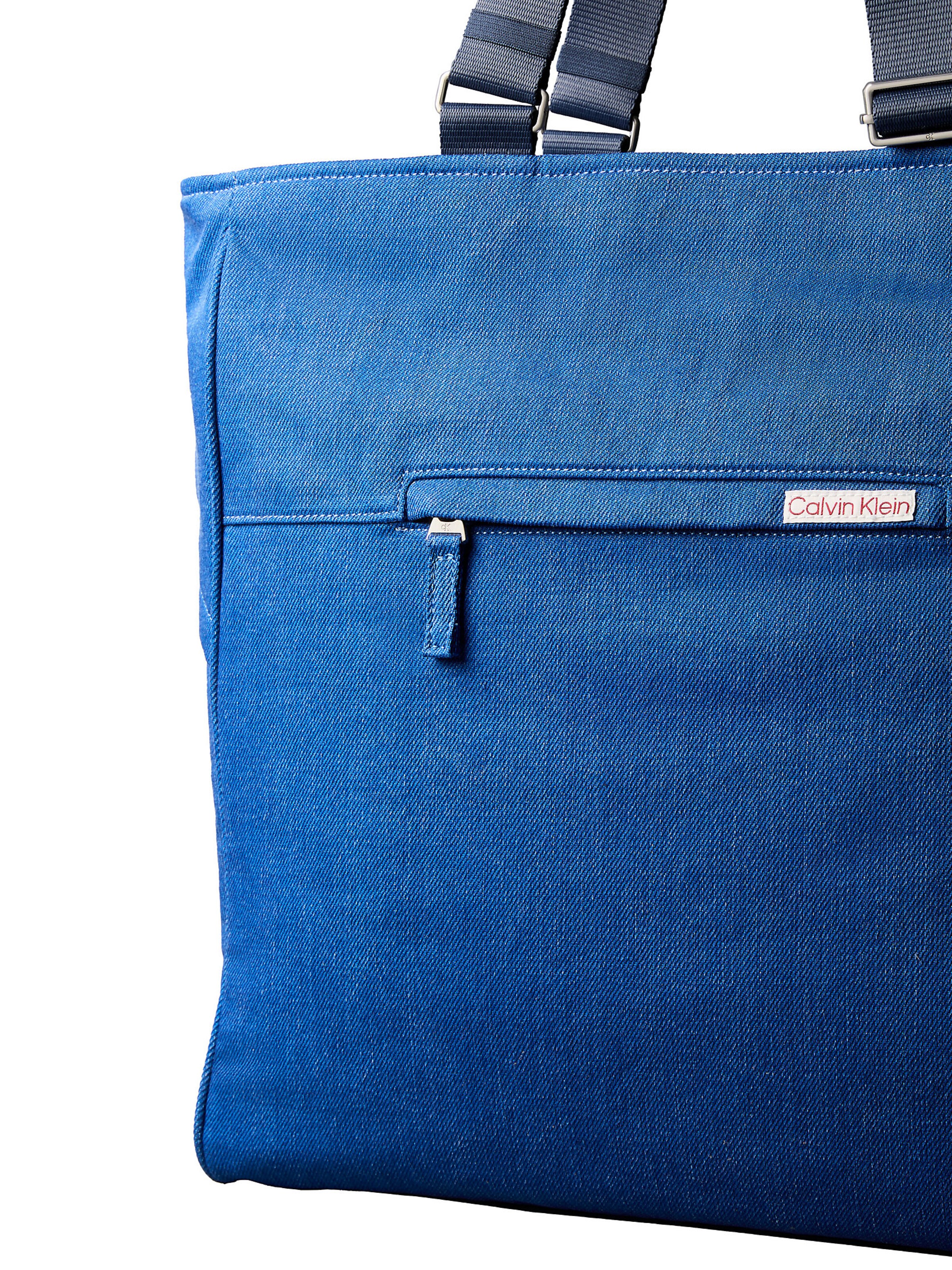 Calvin Klein Shopper in Blauw