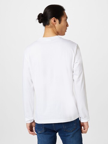 T-Shirt Calvin Klein en blanc