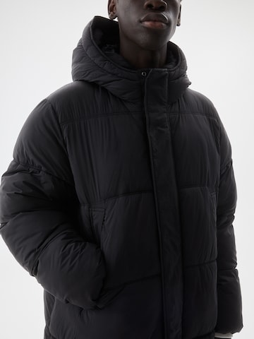 Pull&Bear Winter coat in Black