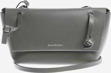 Acne Schultertasche / Umhängetasche One Size in Grau: Vorderseite