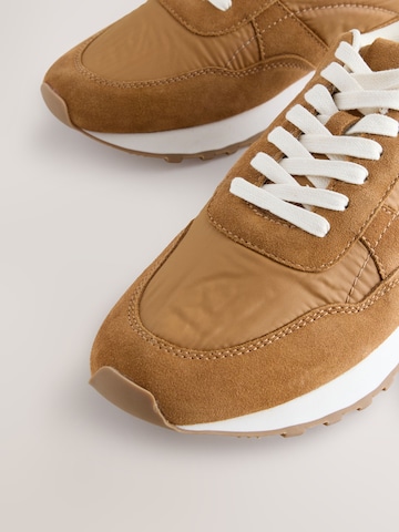 Next Sneaker low i brun