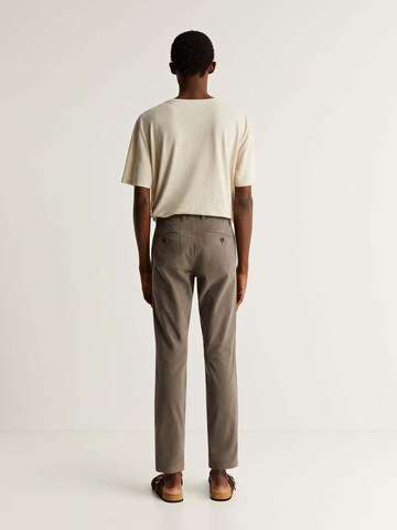 Regular Pantalon chino Scalpers en gris