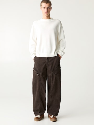 Pull&Bear Sweater in White