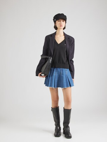 Tommy Jeans Sweter 'Essential' w kolorze czarny