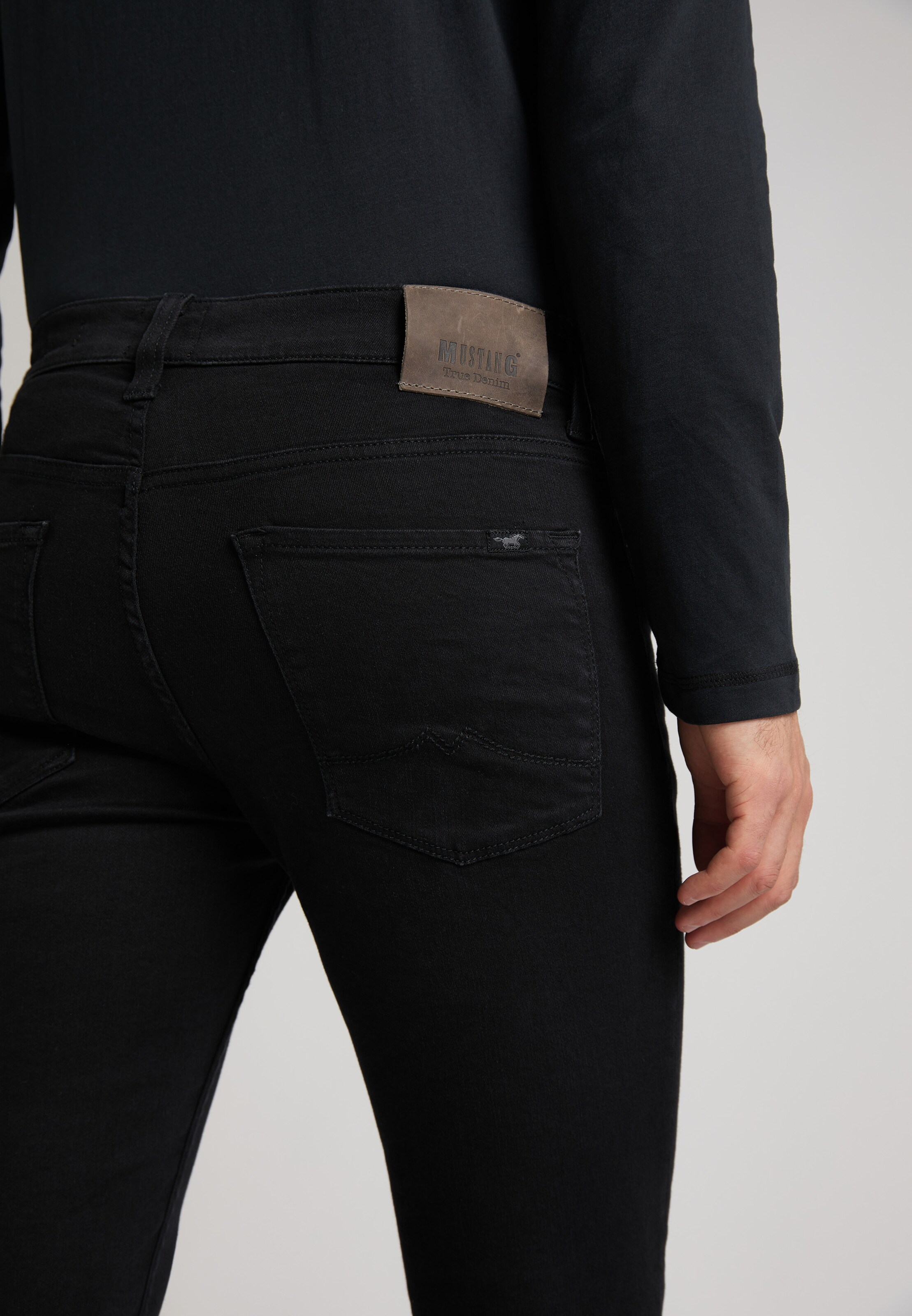 Männer Große Größen MUSTANG Jeans ' Frisco ' in Schwarz - PW89416