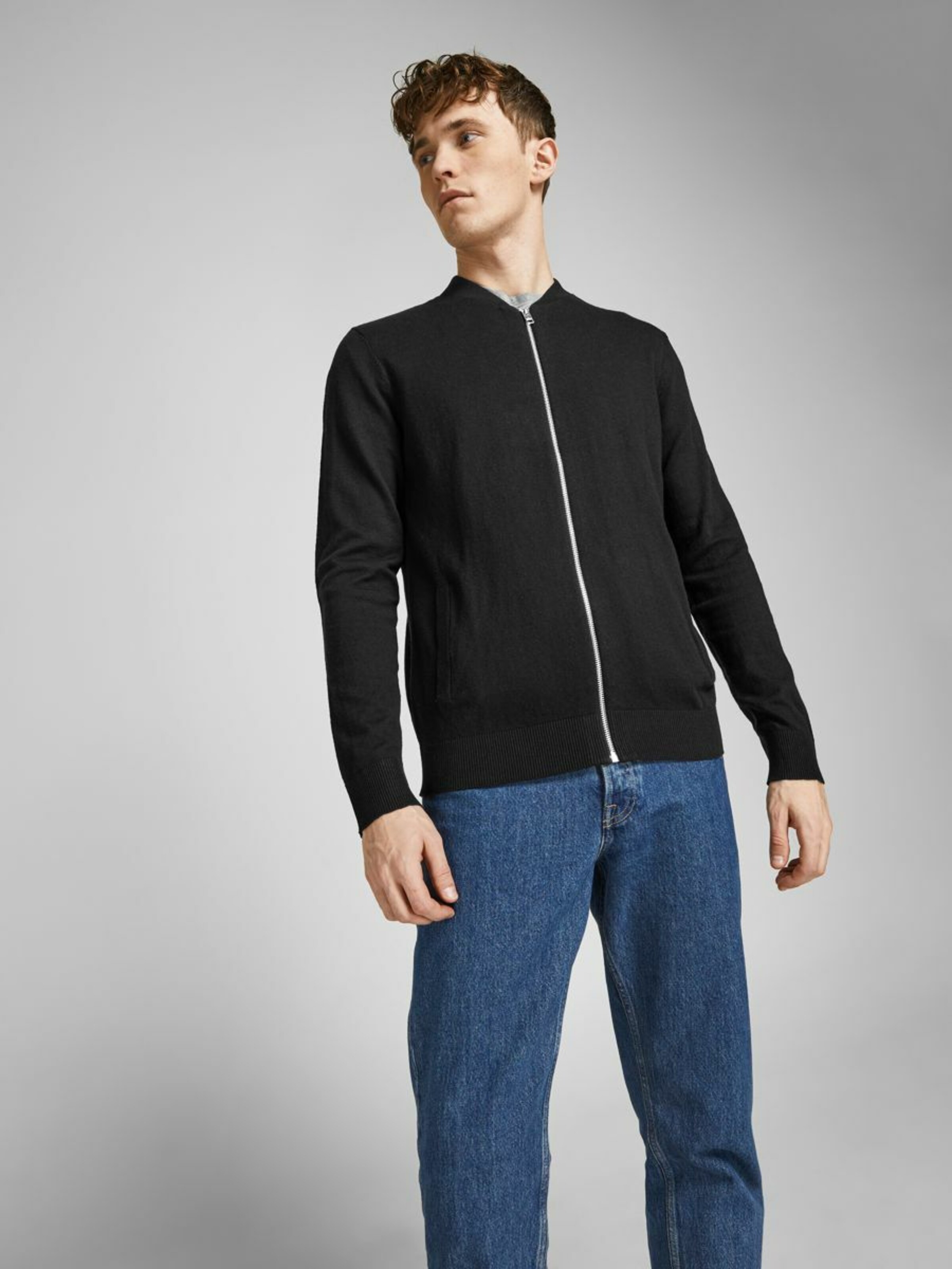 Männer Pullover & Strick JACK & JONES Strickjacke 'EMIL' in Schwarz - PS93113 Männer Pullover & Strick JACK & JONES Strickjacke 'EMIL' in Schwarz - PS93113