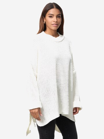 Pullover di Elara in bianco