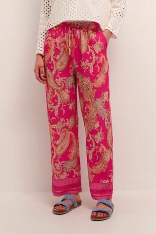 Cream Wide leg Pleat-Front Pants 'Alora' in Pink: front
