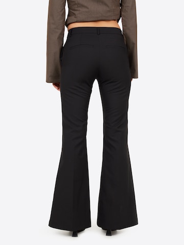 évasé Pantalon à pince BRAVE SOUL en noir