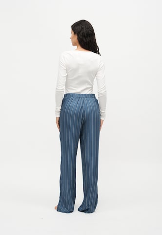 TRIUMPH - Pijama en azul