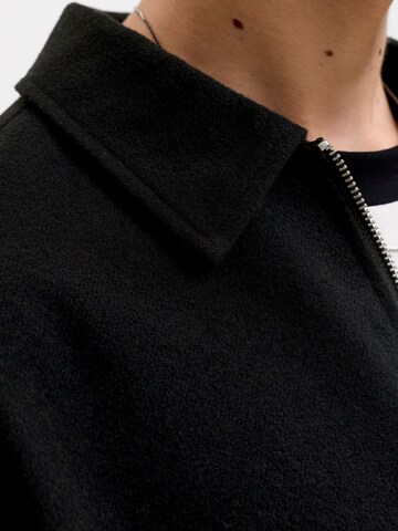 JACK & JONES Tussenjas in Zwart