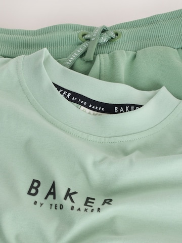 Set de la Baker by Ted Baker pe verde