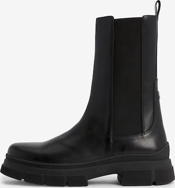 Chelsea Boots 'Essential' TOMMY HILFIGER en noir : devant