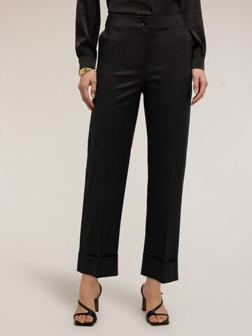 MOTIVI Wide leg Pants in Black: front