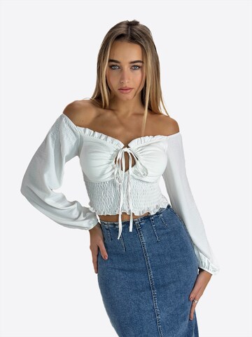 Elara Bluse in Weiß: Vorderseite