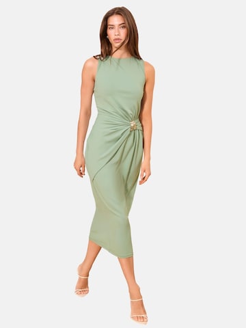 Rochie de la Lipsy pe verde: față