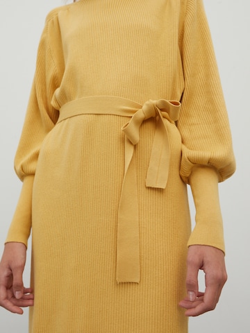 EDITED Knitted dress 'Malene' in Yellow