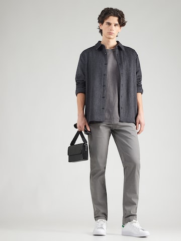 Lindbergh Slim fit Chino trousers 'Superflex' in Grey