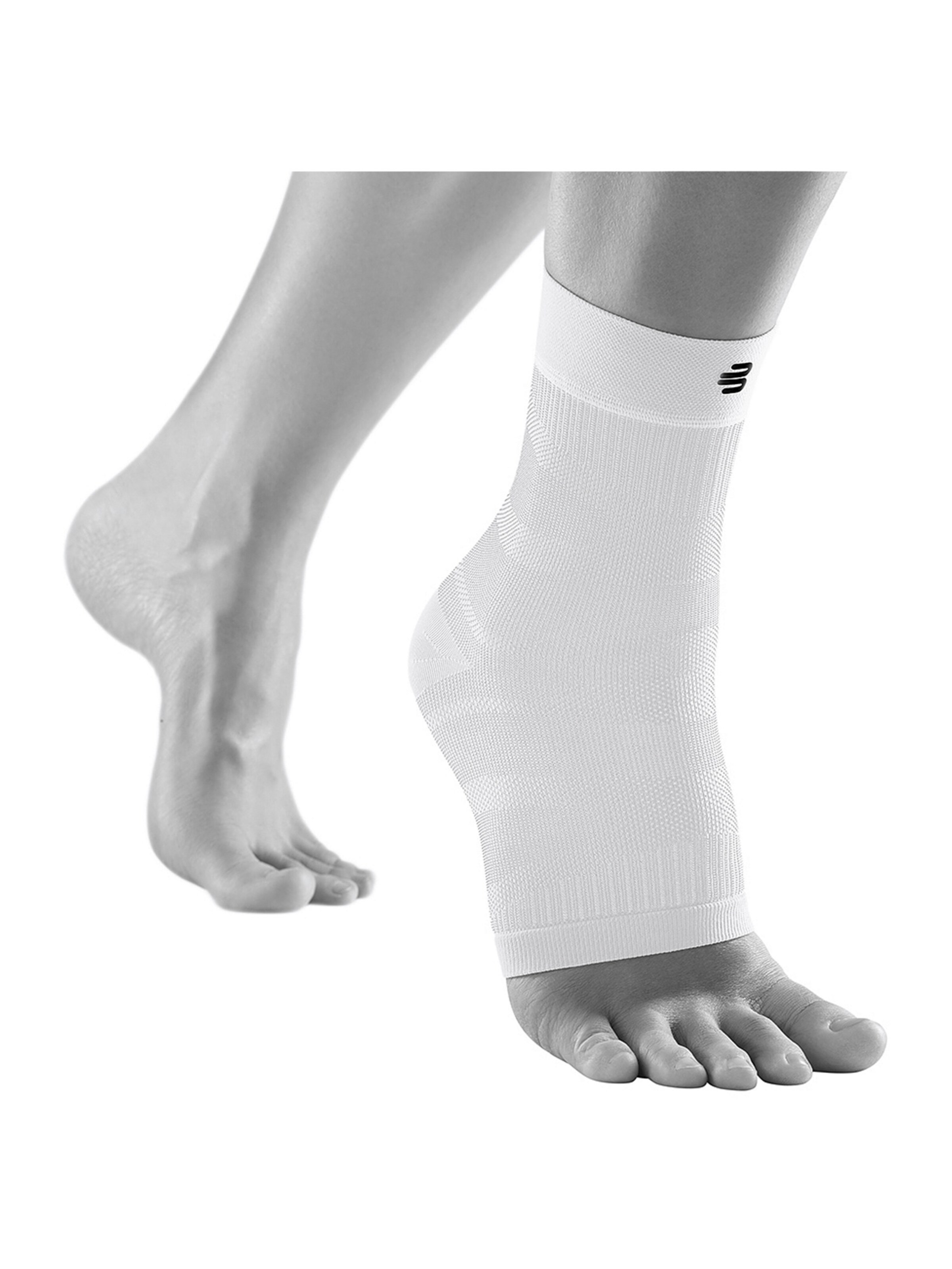 Accesorii de la Bauerfeind pe alb: față