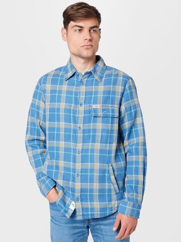 WRANGLER Regular fit Button Up Shirt in Green: front