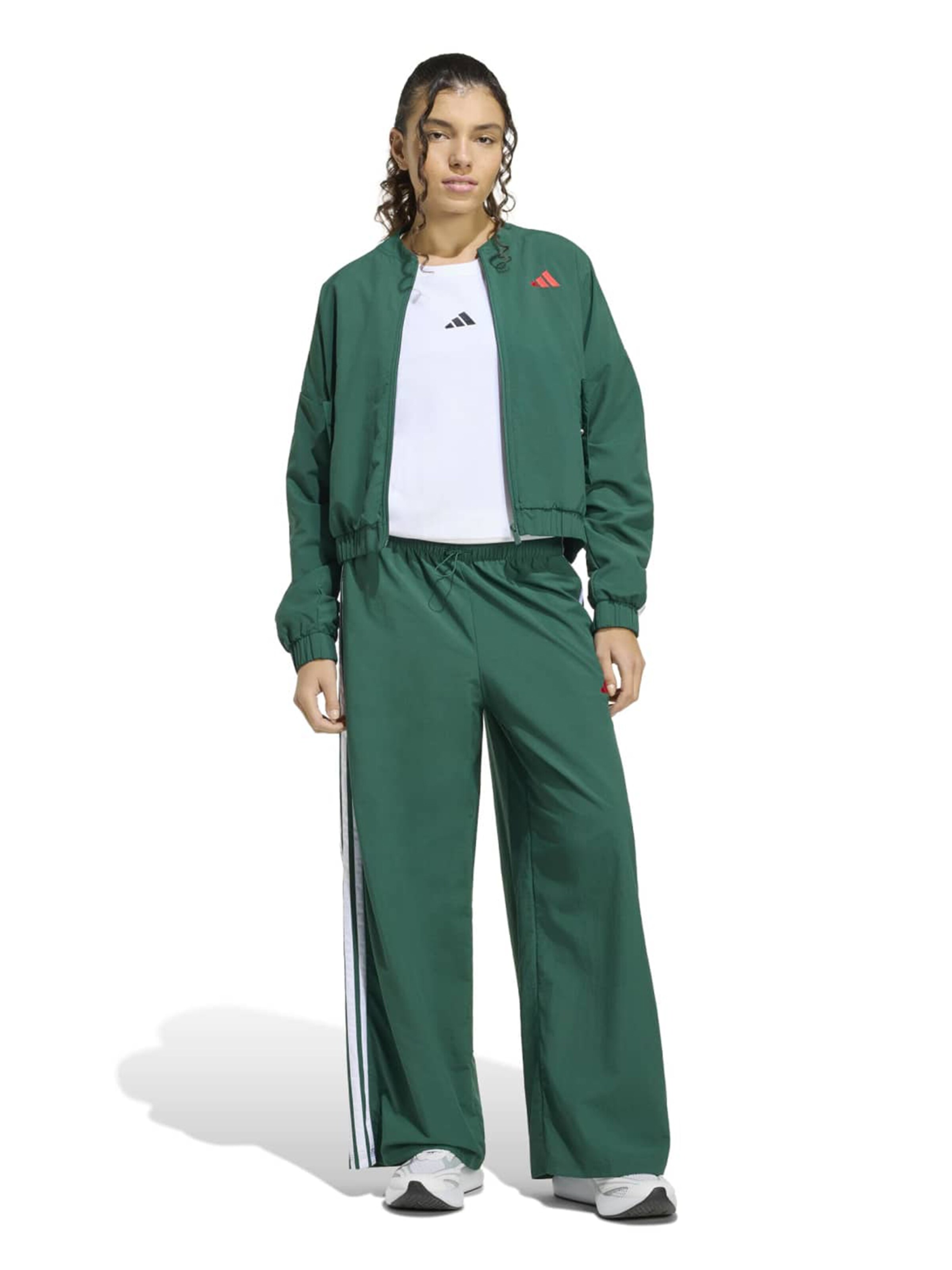 ADIDAS SPORTSWEAR - Casaco deportivo 'Essentials' em verde