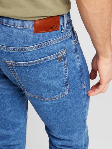 BOSS Regular Jeans 'DELAWARE BO' in Blauw