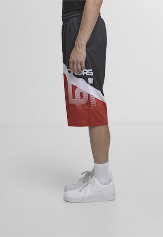 Dangerous DNGRS Loosefit Shorts 'Trick' in Rot