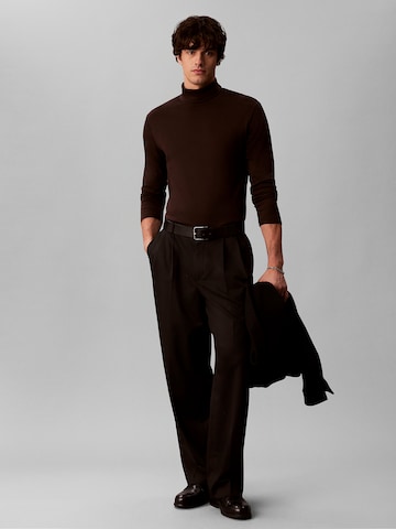 Calvin Klein Regular Shirt in Bruin