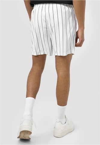 Karl Kani Regular Панталон в бяло