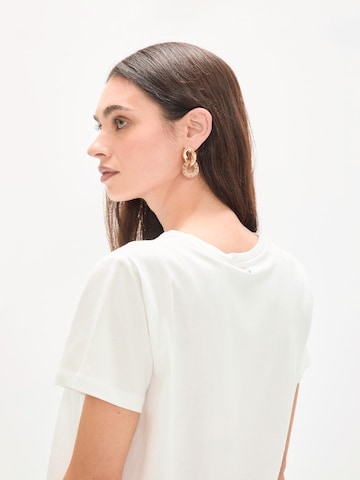 T-shirt Lola Casademunt en blanc