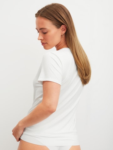 Maillot de corps 'Natural Skin' CALIDA en beige