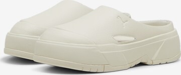 PUMA Clogs in White