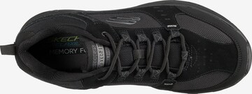 Baskets basses 'Oak Canyon' SKECHERS en noir