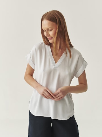 TATUUM Blouse in White: front