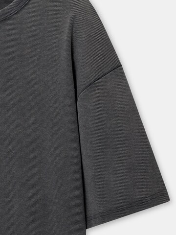 Pull&Bear Shirt in Grey