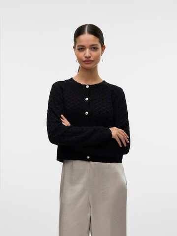 VERO MODA Πλεκτή ζακέτα 'VMJACKIE' σε μαύρο: μπροστά