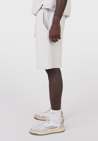Kleinigkeit Regular Shorts in Weiß