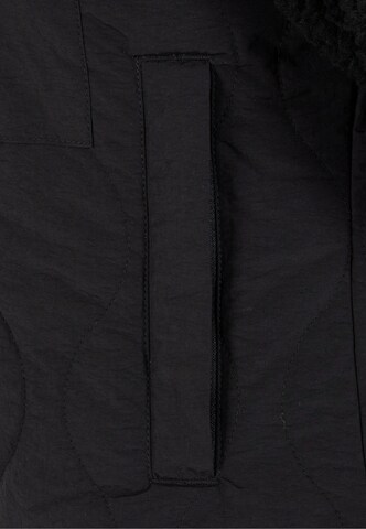 Urban Classics Between-season jacket in Black