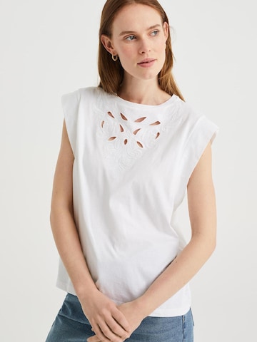 WE Fashion Shirt in White: front