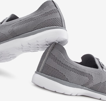 LASCANA Slip-Ons in Grey