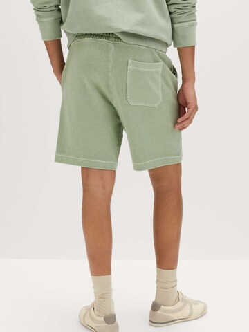 regular Pantaloni di Marks & Spencer in verde