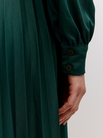 EDITED Платье 'Ravena' в Зеленый