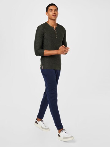 !Solid Tapered Trousers in Blue