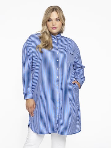 Yoek Shirt Dress in Blue: front