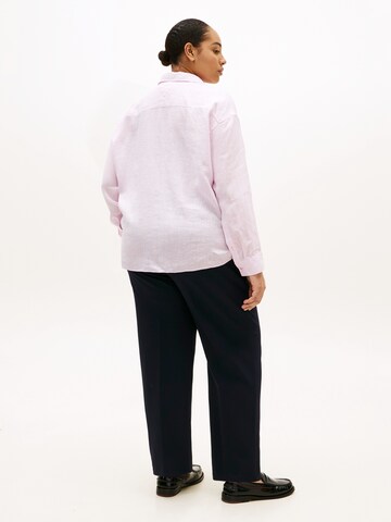 Camicia da donna 'ESS' di Tommy Hilfiger Curve in lilla